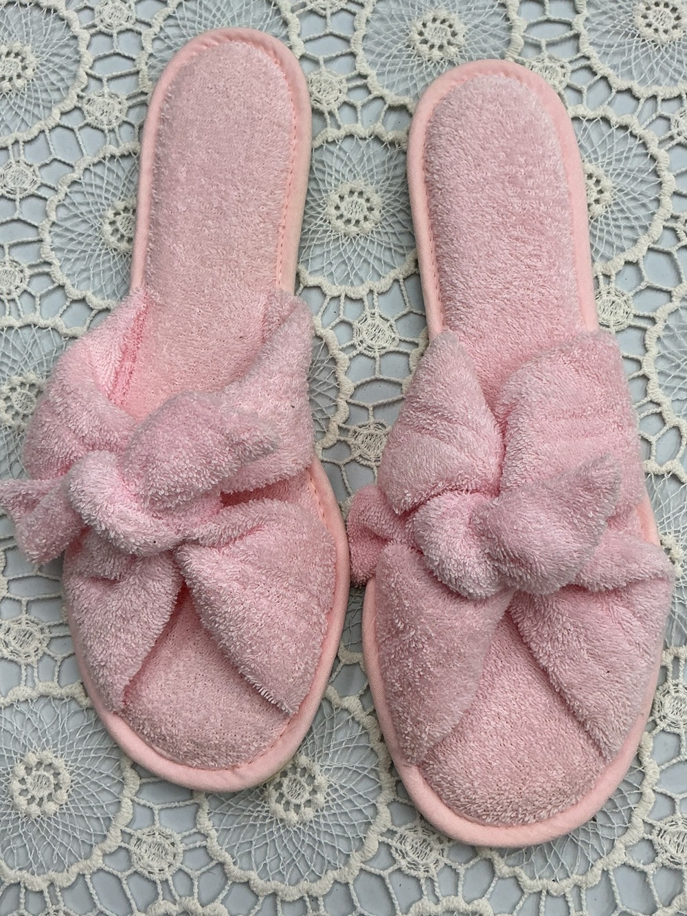 Women's Plush Pink Knot Slide Slippers
